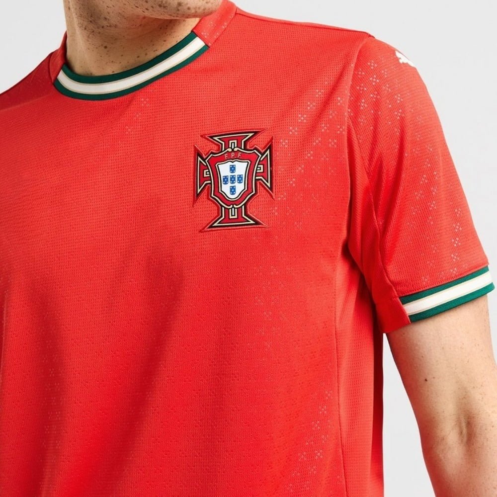 Portugal Ronaldo #7 Home Jersey 2024 - Image 5